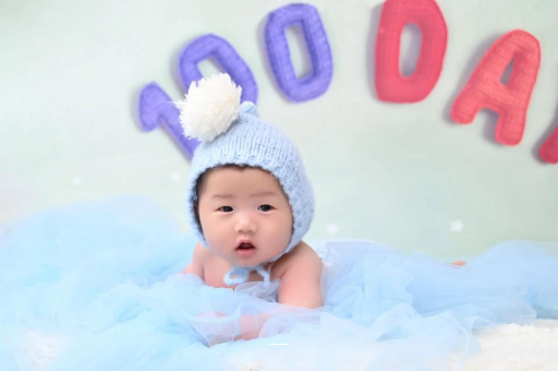 楚雄四个月宝宝会翻身 楚雄四个月宝宝会翻身